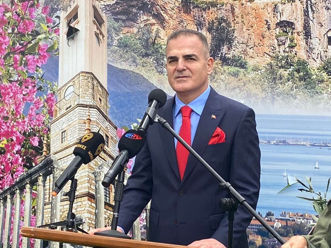 Muğla’da Protokol Bayramlaştı: Vali Akbıyık’tan Anlamlı Mesajlar 6